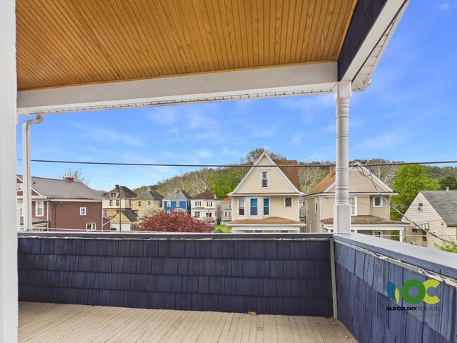 Foto del edificio - 614 N Front St