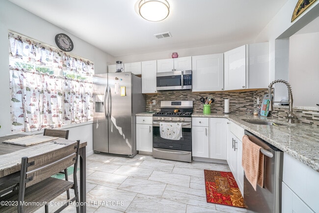 Building Photo - 118 Sandpiper Ln