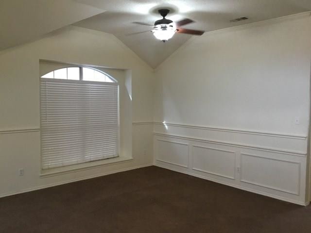 Foto del edificio - 5628 Creekhollow Dr