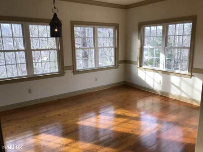 Building Photo - 2 br, 1.5 bath House - 6345 Franklin Rd