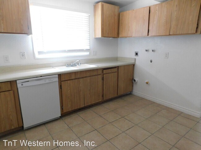 Building Photo - 3 br, 1 bath House - 209 La Mirage Ln