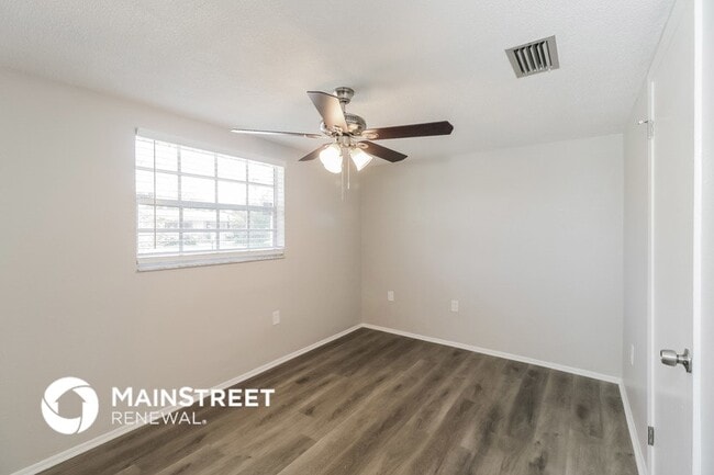 Building Photo - 7224 Parrot Dr