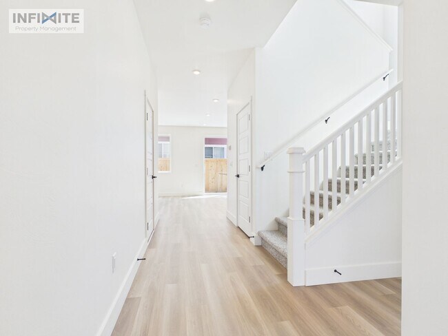 Building Photo - 4 Bedroom in Northwest Crossing
