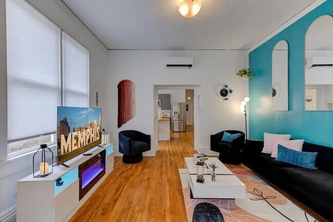 Foto del edificio - 2030 Young Ave