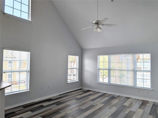 Building Photo - 5500 Rosehill Rd