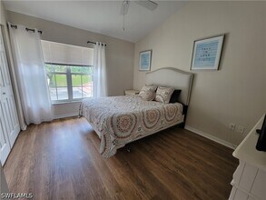 Building Photo - 4950 Deerfield Way