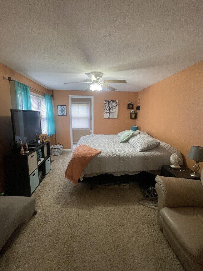 Foto del edificio - 54427 Terrace Ln