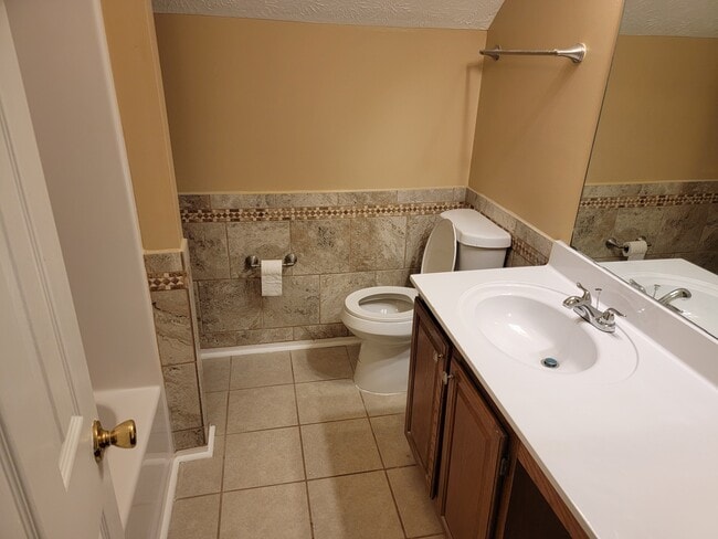 Building Photo - 321 Acaro Ct