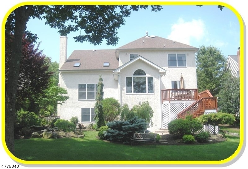 Primary Photo - 42 Vanderveer Dr