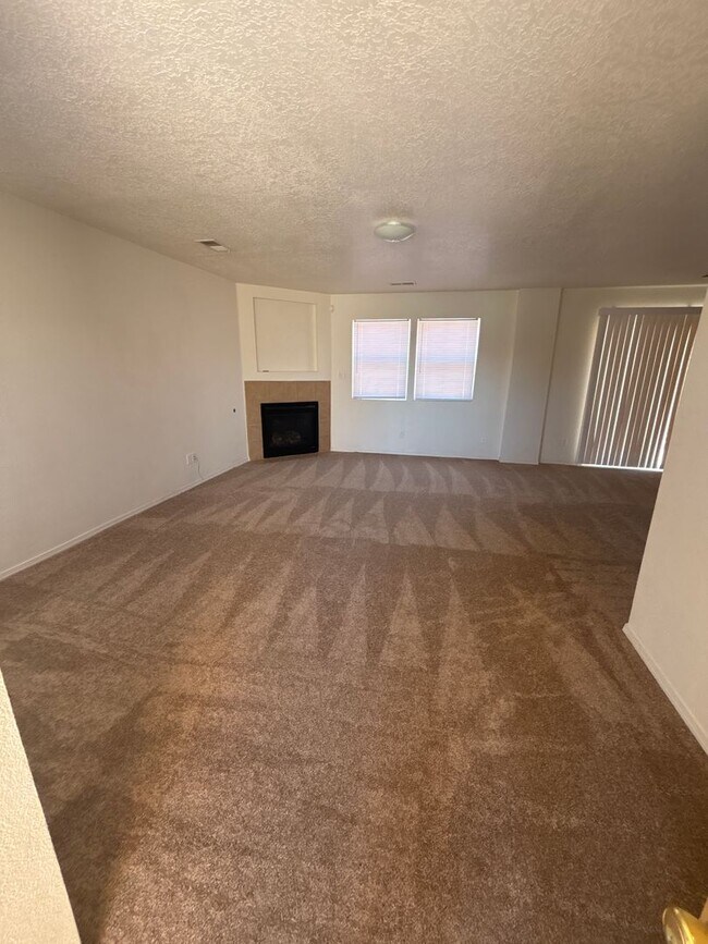 Foto del edificio - Rental home Near North Hills