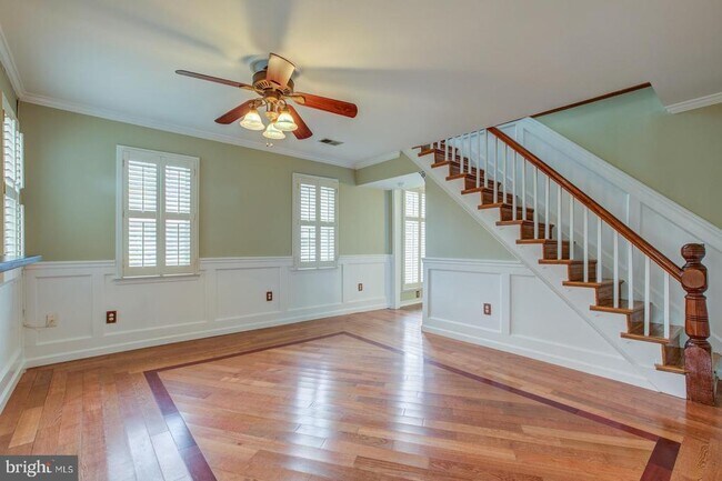 Building Photo - 1022 Oronoco St