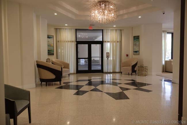 Building Photo - 2000 S Ocean Blvd