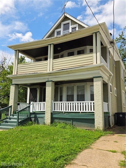 Building Photo - 380 E 149th St