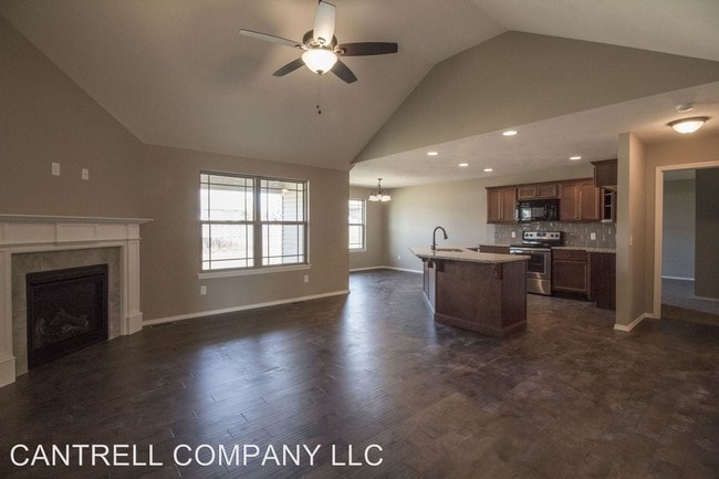 Building Photo - 4 br, 2 bath House - 5734 W Payton Cir