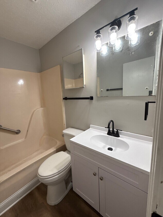 Foto del edificio - 125 E Jefferson St