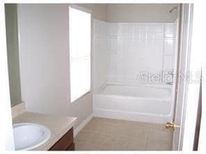Building Photo - 1369 Broken Oak Dr