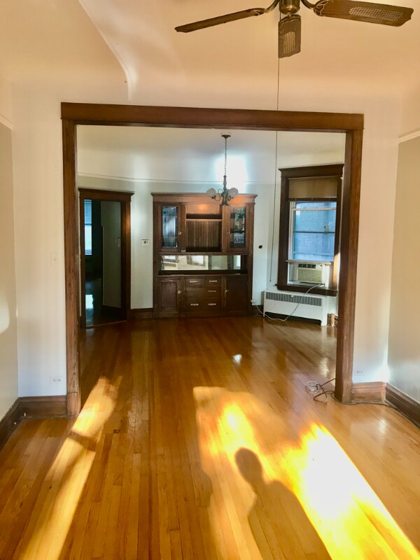 Foto del edificio - 3231 N Seminary Ave