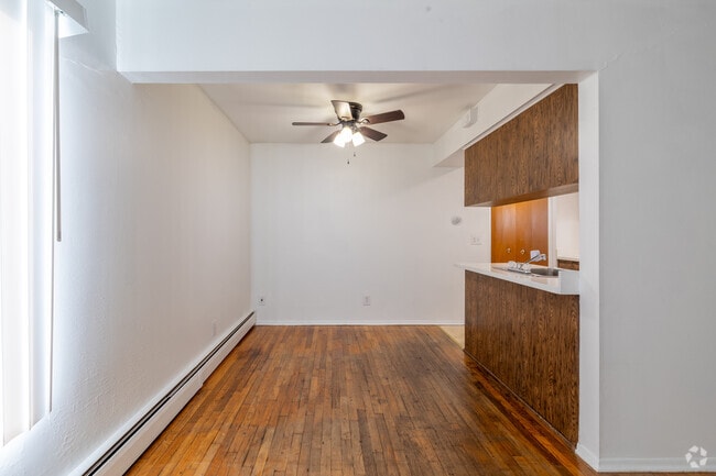 1BR, 1BA - 790SF - Dining Room - Belle River Apartments