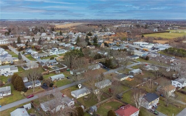 Building Photo - 10 Reardon Dr