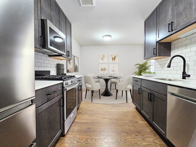 Foto del edificio - 524 W Oakdale Ave