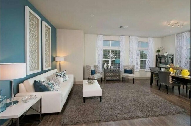 Foto del edificio - 18210 Park Row Dr