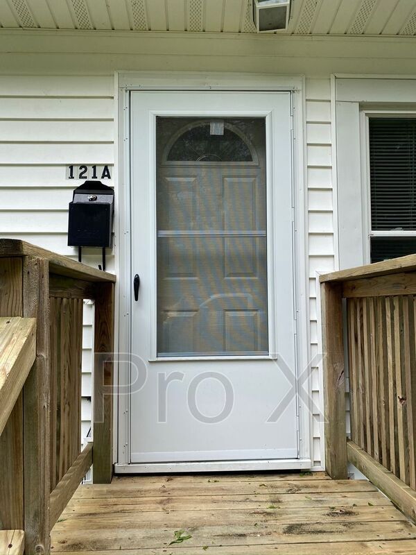 Building Photo - 121 W. Jackson Apt A