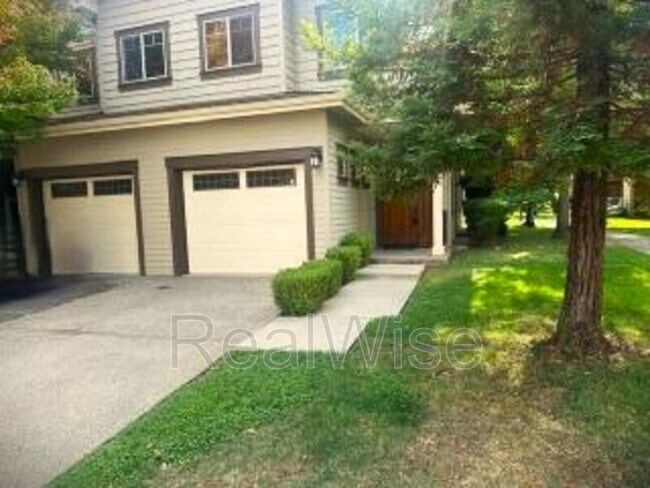 Foto del edificio - 1709 SE Softwood Way