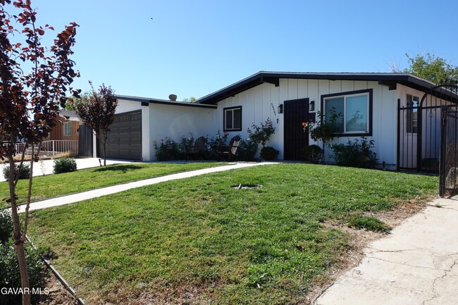 Building Photo - 38467 36th St E