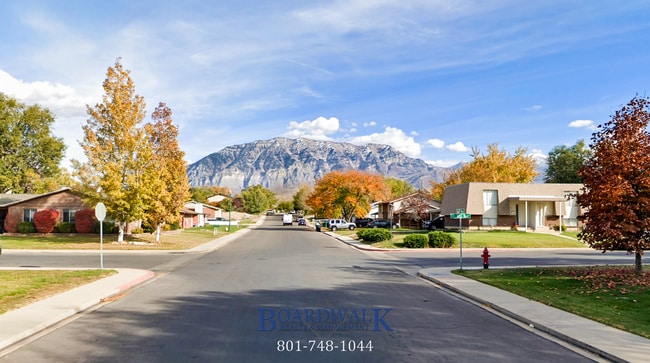 Building Photo - 661/663 N 980 W
