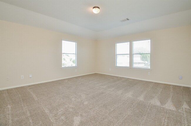 Foto del edificio - 7415 Oakwood Canyon Dr