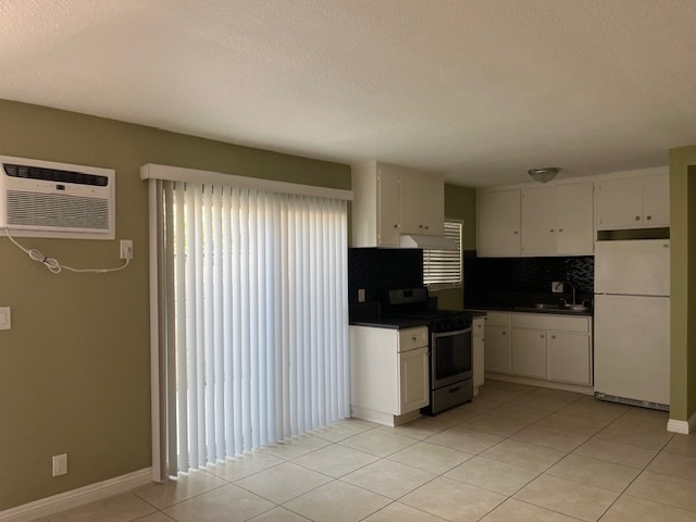Building Photo - 1109 E La Deney Ct
