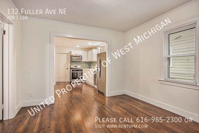 Foto del edificio - Available Now | Completely Updated with a ...