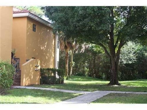 Building Photo - 3840 Coral Tree Cir