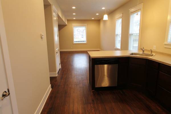 Foto del edificio - The Big Master 3 bedroom home-- A Must-See at the Cottages on Vinton. Reserve Now!
