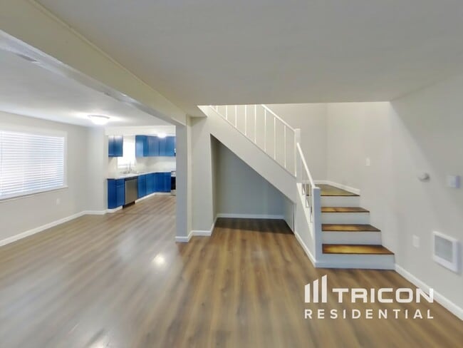 Foto del edificio - 8408 E F St