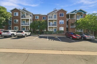Building Photo - 2662 S Cathay Way
