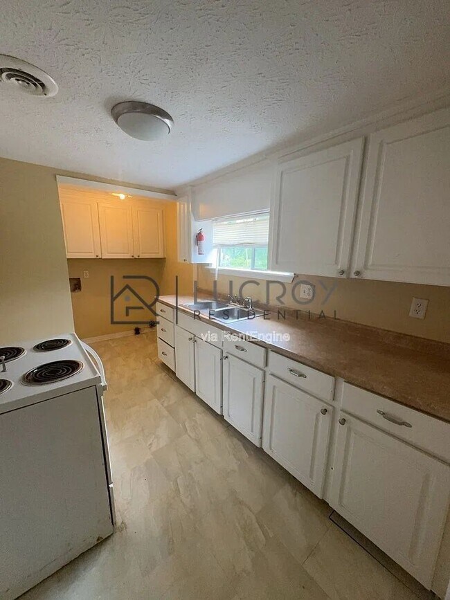 Foto del edificio - 346 Mason Blvd