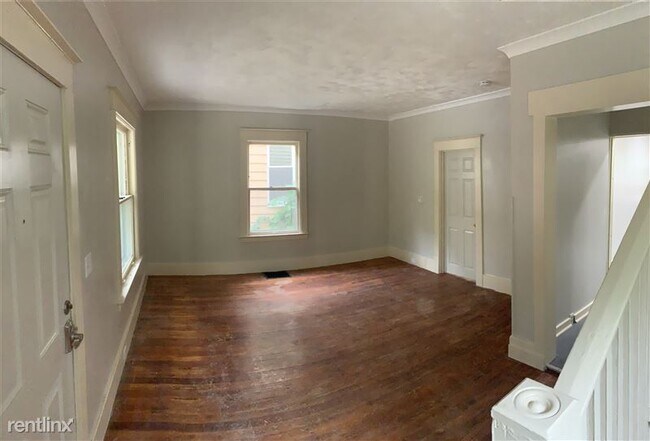 Building Photo - spacious 3 plus bedroom house in the Madis...