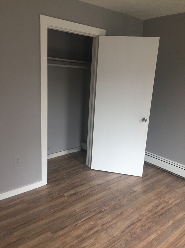 Foto del edificio - 33 Poplar St