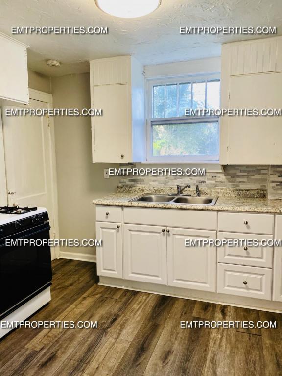 Foto del edificio - 3219 Lexington Ave