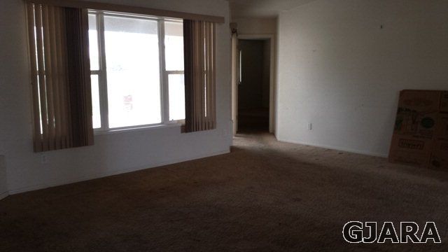 Building Photo - 243 Kip Ln