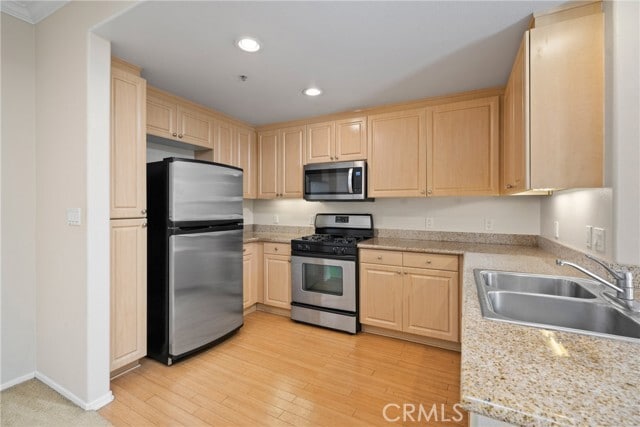 Building Photo - 2440 Watermarke Pl