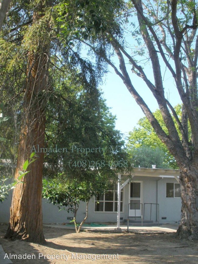 Building Photo - 2 br, 1 bath House - 1408 Gerhardt Ave.