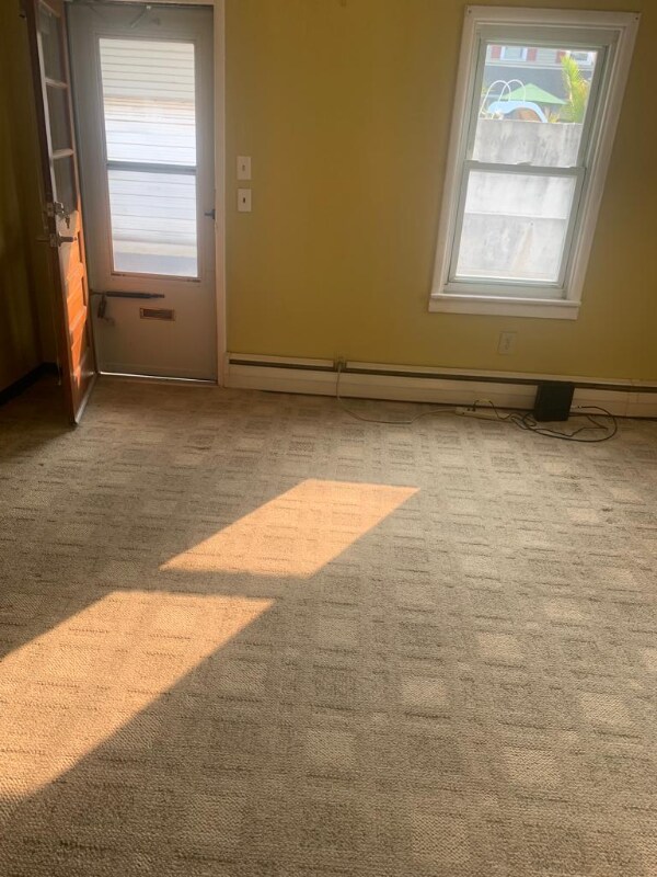 Foto del edificio - 1348 Vienna St