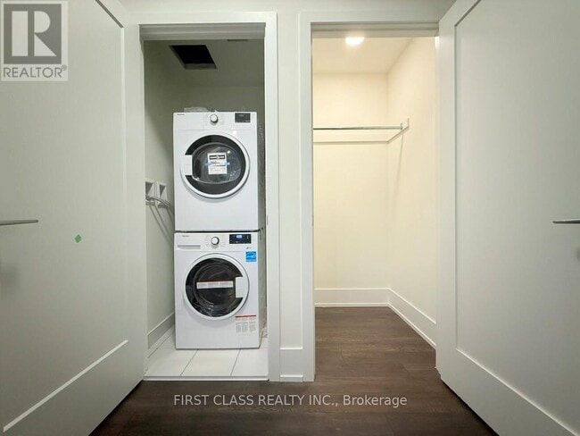 Building Photo - 89 Church St