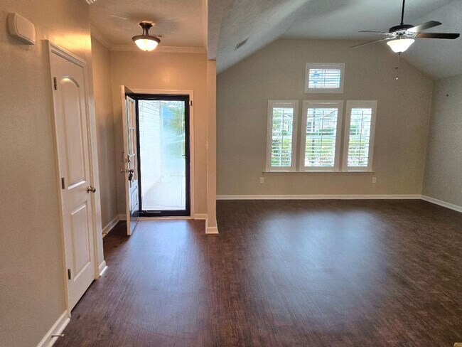 Building Photo - 3 Bedroom Ranch in Grovetown, Close to For...