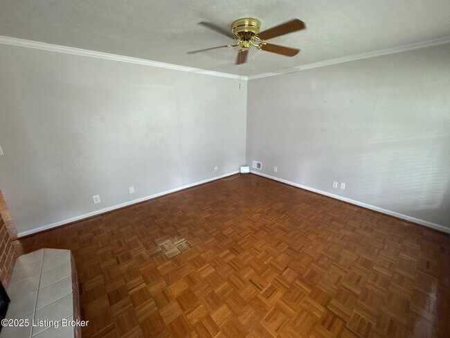 Foto del edificio - 5607 Elmer Ln