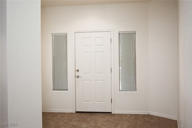 Building Photo - 3954 Tanning St