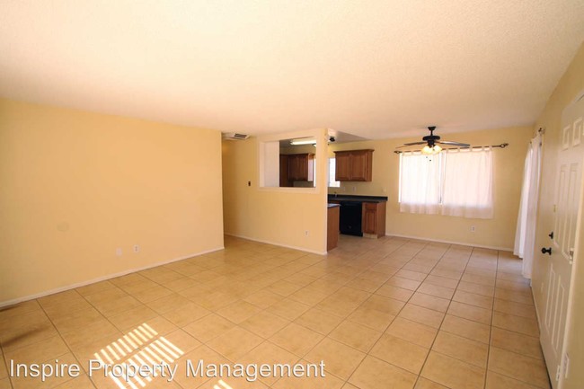 Building Photo - 3 br, 2 bath House - 60684 La Mirada