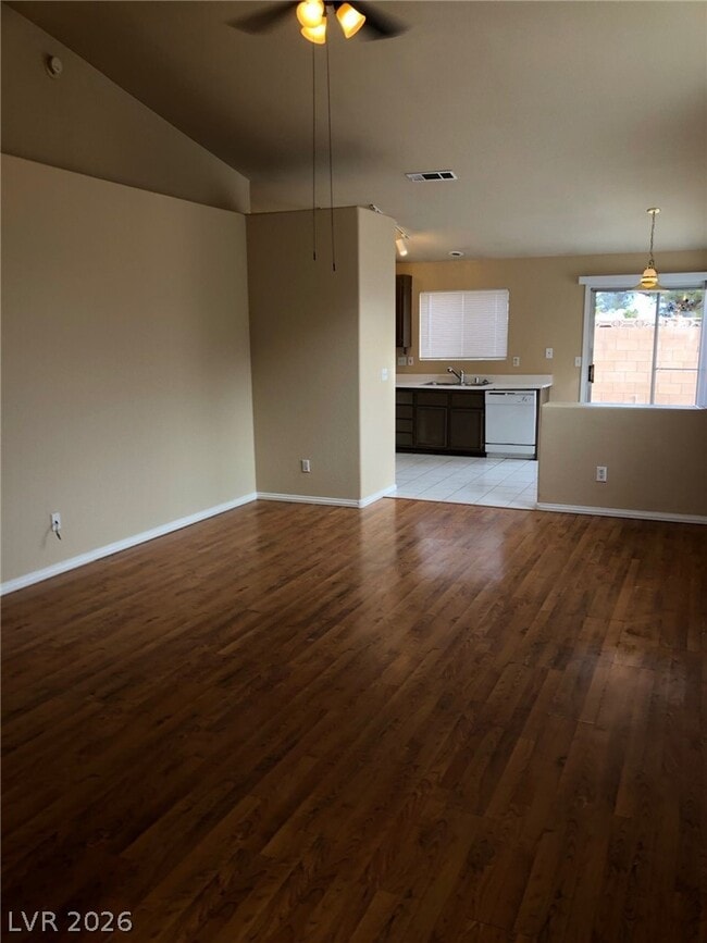 Building Photo - 1728 Windchime Dr